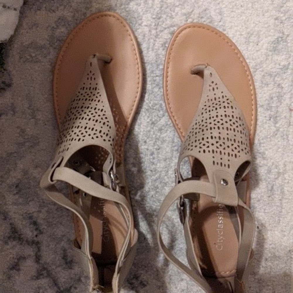 Taupe summer sandals size 11